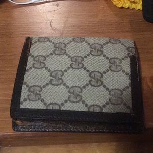 Vintage Gucci wallet